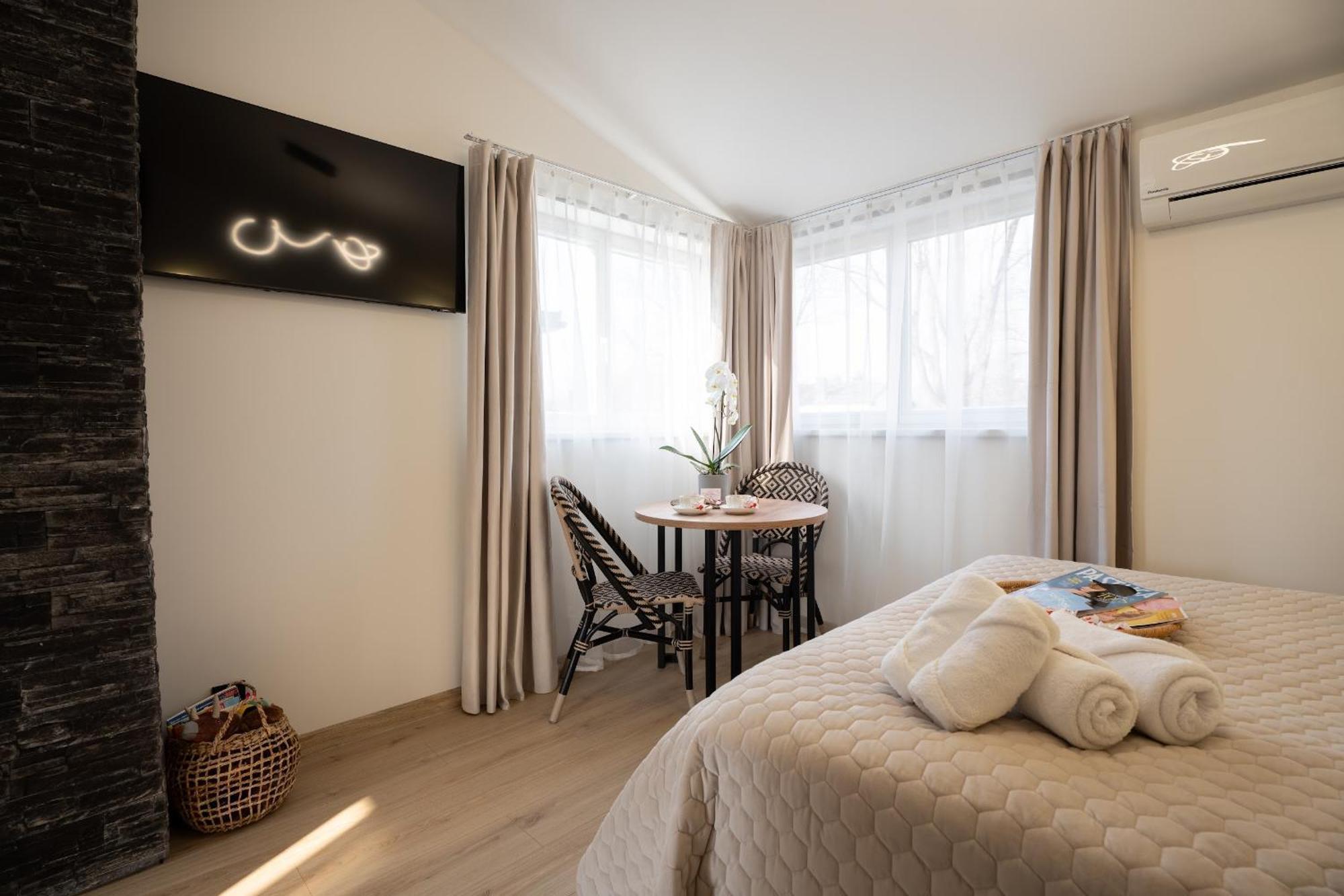 Green Garden & Private Parking Apartments With Playground Rīga Exterior foto